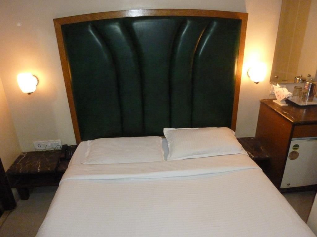 Hotel Park Shilton Bombay Extérieur photo