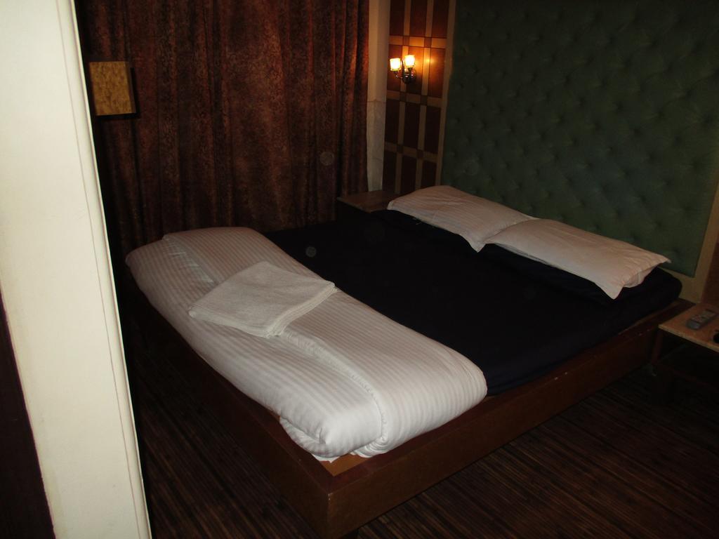 Hotel Park Shilton Bombay Extérieur photo